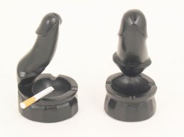 POPIELNICZKA PENIS CZARNY KOLOR  16 CM 