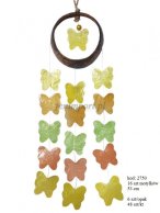 DZWONKI z muszli capiz kolorowe motylki zawieszone na kółku z kokosa 53 cm