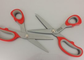 NOŻYCZKI OSTRZE TWARDA STAL+C.TITANIUM 21,8 CM