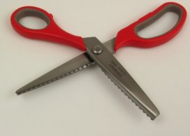 SCISSORS ZIG-ZAG 23 CM  ABS AND SILICON HANDLE